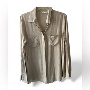 Beach lunch lunge tan button down